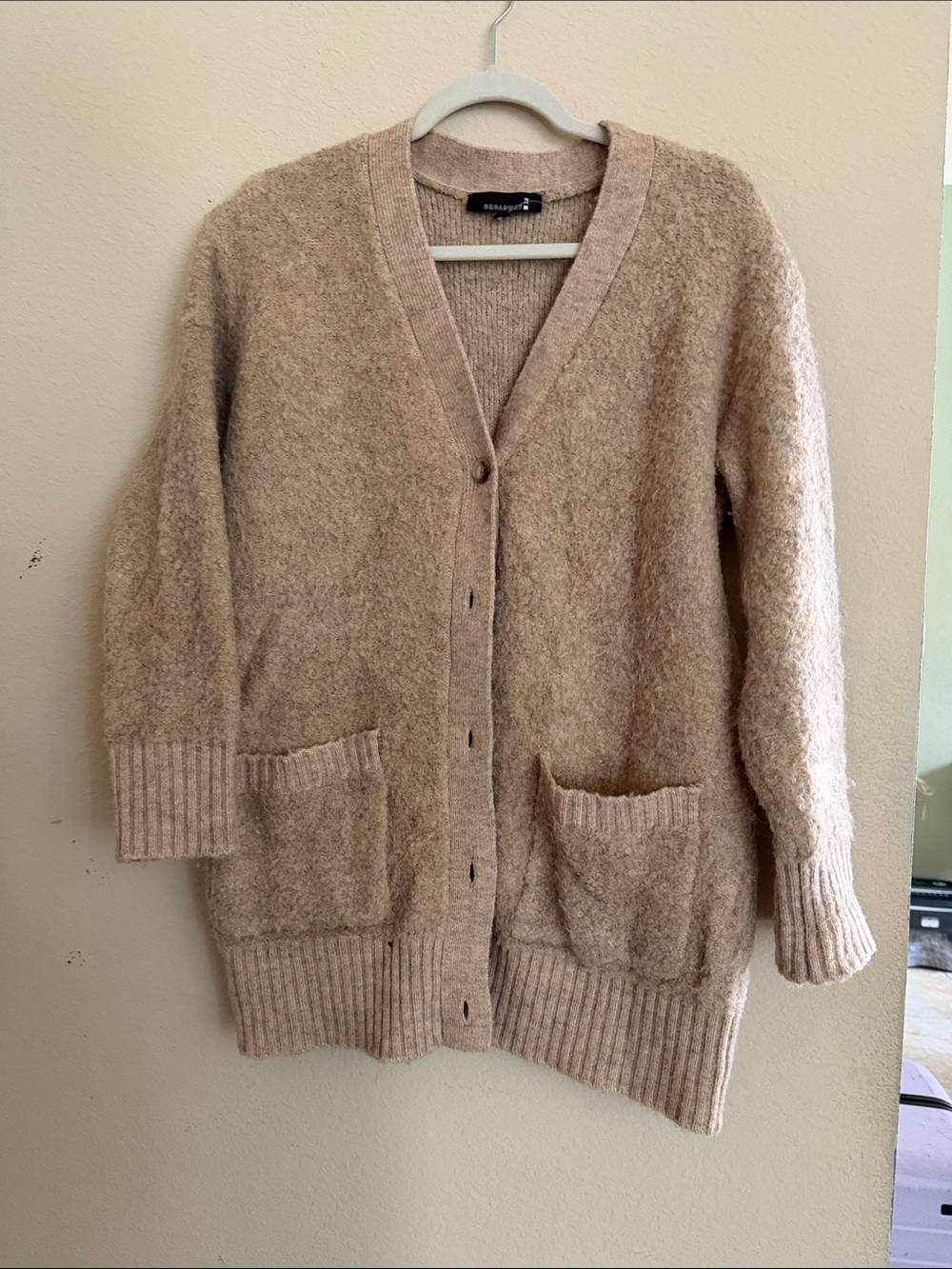 Broadway 38 Tan Bouclé V-Neck Cardigan - Picture 2 of 4
